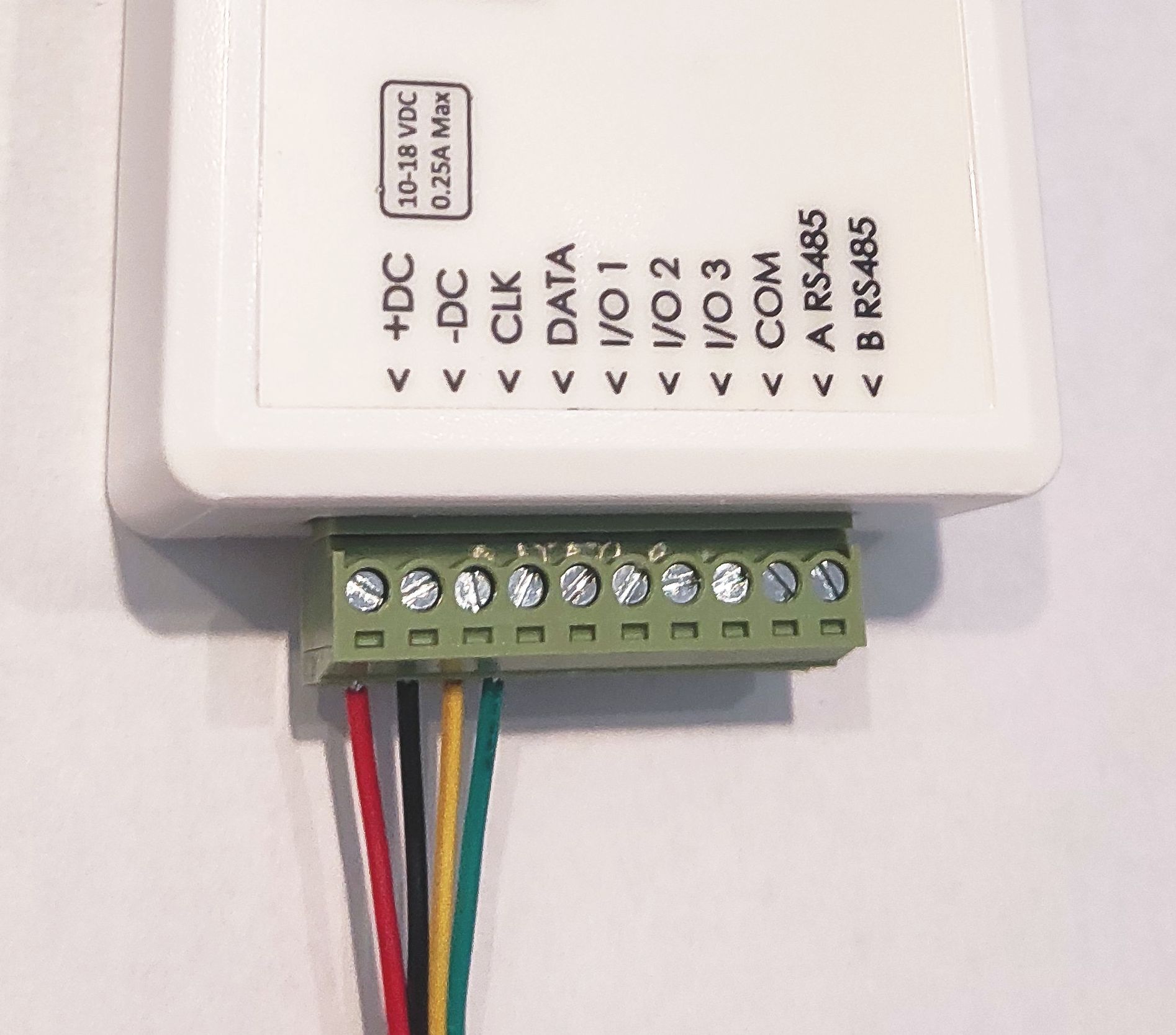 Wiring of Trikdis device via data bus